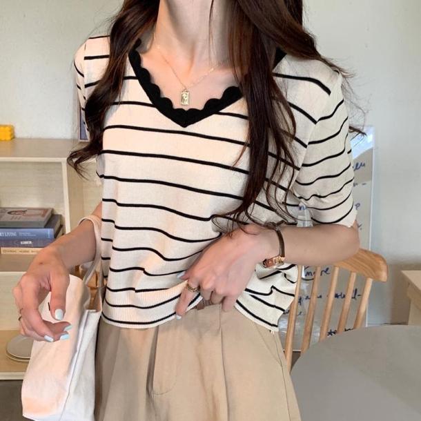 ウェーブVラインボーダーTEE 6745-ivory_即納6745-画像2-韓国ファッション通販POPREA［ポップリア］