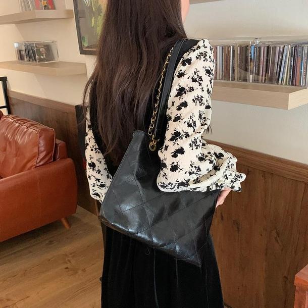 フェイクフラワーブラウス＆ブラックドレス 6626-black_即納6626-画像3-韓国ファッション通販POPREA［ポップリア］