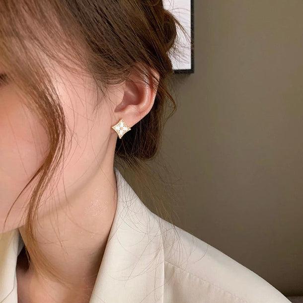 クローバービジューイヤリング 6167-gold_お取り寄せ6167-画像6-韓国ファッション通販POPREA［ポップリア］