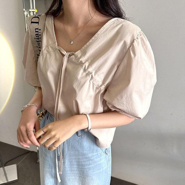 Vネックフロントリボンブラウス 6770 - 韓国ファッション通販 Vネックフロントリボンブラウス 6770 - 韓国ファッション通販