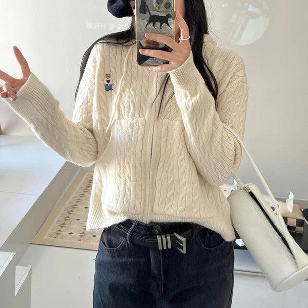 ポイントベアフード付きジッパーケーブルニット 6243-画像1-韓国ファッション通販POPREA［ポップリア］