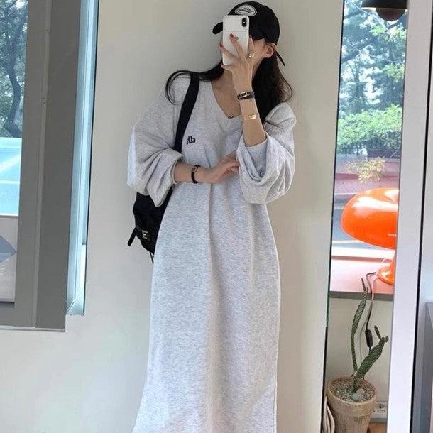 Vネックポイントロゴスエットワンピース﻿ 6207-画像1-韓国ファッション通販POPREA［ポップリア］