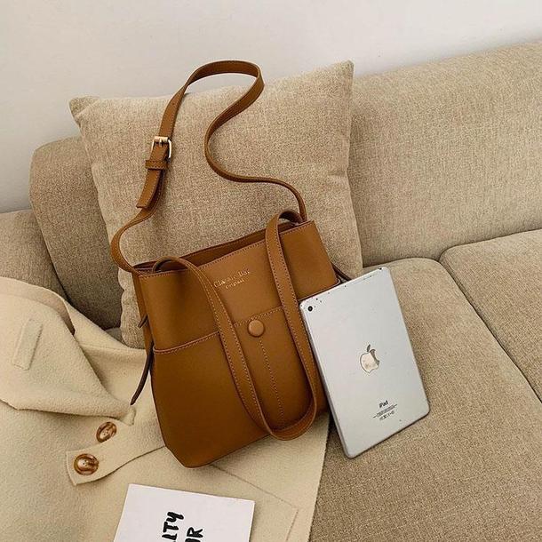シンプルバケットショルダーバッグ 4313-light-brown_お取り寄せ43134-画像4-韓国ファッション通販POPREA［ポップリア］