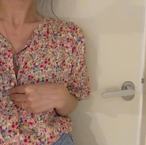 レトロフラワーVネックシフォンシャツ 4364-whiteflower_お取り寄せ4364-画像5-韓国ファッション通販POPREA［ポップリア］