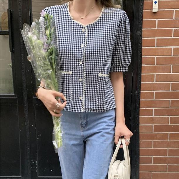 ブルーチェックホワイトレースブラウス 4435-check-blue_お取り寄せ4435-画像1-韓国ファッション通販POPREA［ポップリア］