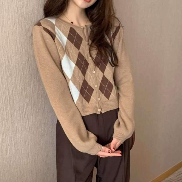 ダイヤ柄ベーシックニットカーディガン 4777-S/camel_お取り寄せ47771-画像1-韓国ファッション通販POPREA［ポップリア］