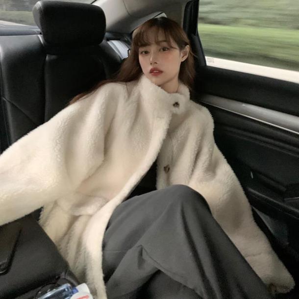 オフホワイトハイネックボアアウター 4904-お取り寄せ4904-画像11-韓国ファッション通販POPREA［ポップリア］