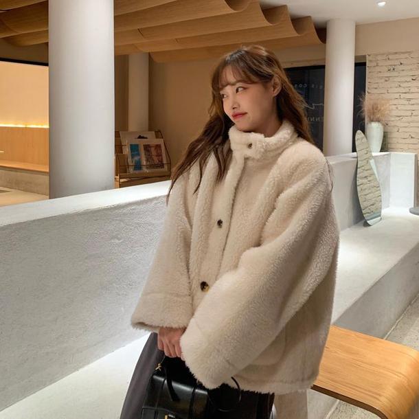 オフホワイトハイネックボアアウター 4904-お取り寄せ4904-画像5-韓国ファッション通販POPREA［ポップリア］