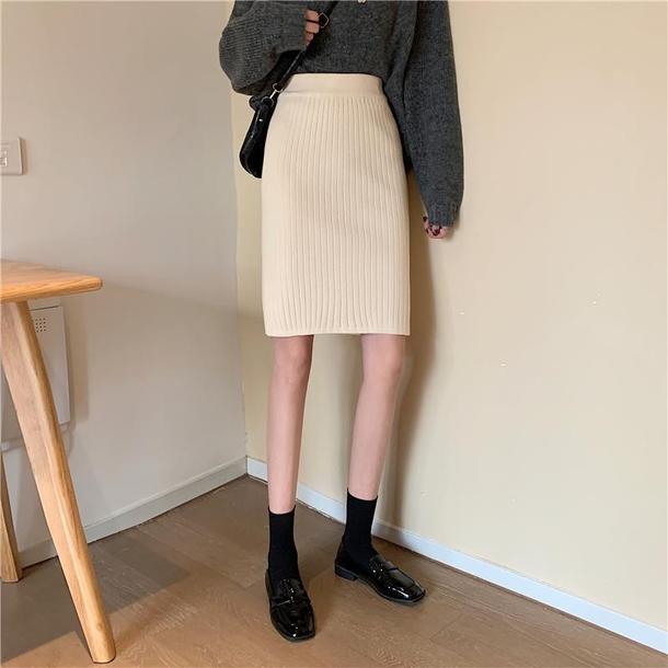 【ALAIA】リブニット ミディスカート ALAIA】リブニット ミディスカート