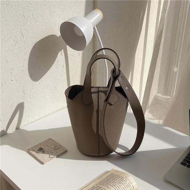 レザー調ポータブルバケットバッグ 4835-画像21-韓国ファッション通販POPREA［ポップリア］
