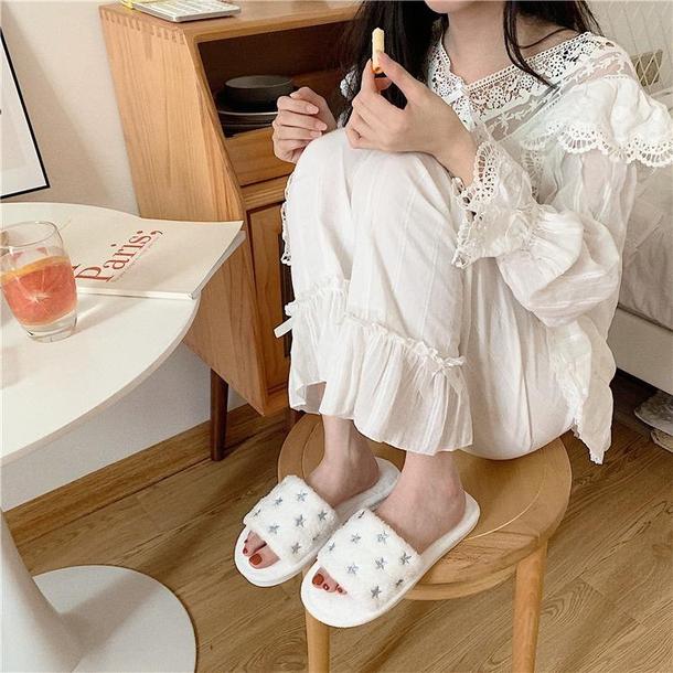 ふわふわ星柄スリッパ 3506-画像4-韓国ファッション通販POPREA［ポップリア］